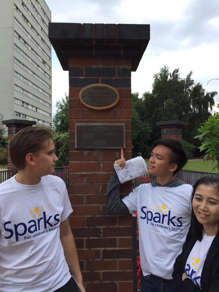 GKaiyu's tweet photo. City centre garden Donald octavius smith @SparksChallenge #urbanadventure #team2 http://t.co/Rg51EIW7qz