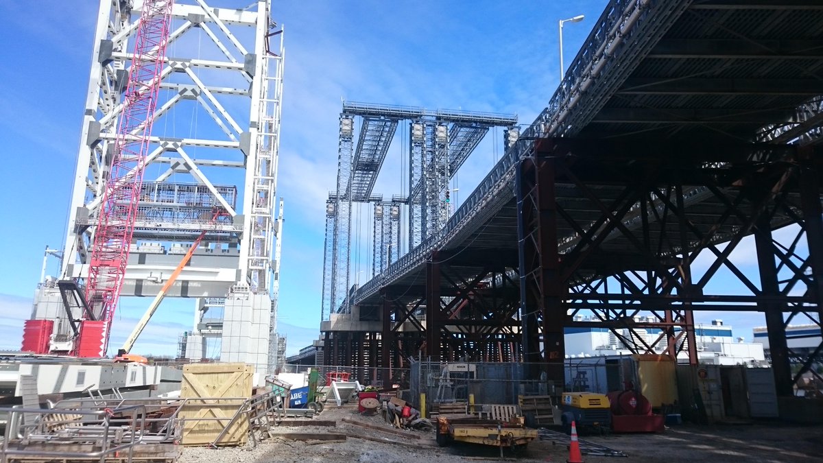 AcrowBridge's tweet photo. Fore River Bridge inspection, Quincy/Weymouth Acrow bridge is largest, most complex panel bridge #moveablebridge http://t.co/cNnCrbT5bu
