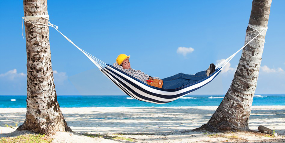 Vanaf 17u begint de #bouwvakvakantie, onze #servicedienst blijft 24/7 beschikbaar. Ook ons magazijn is voor u geopend