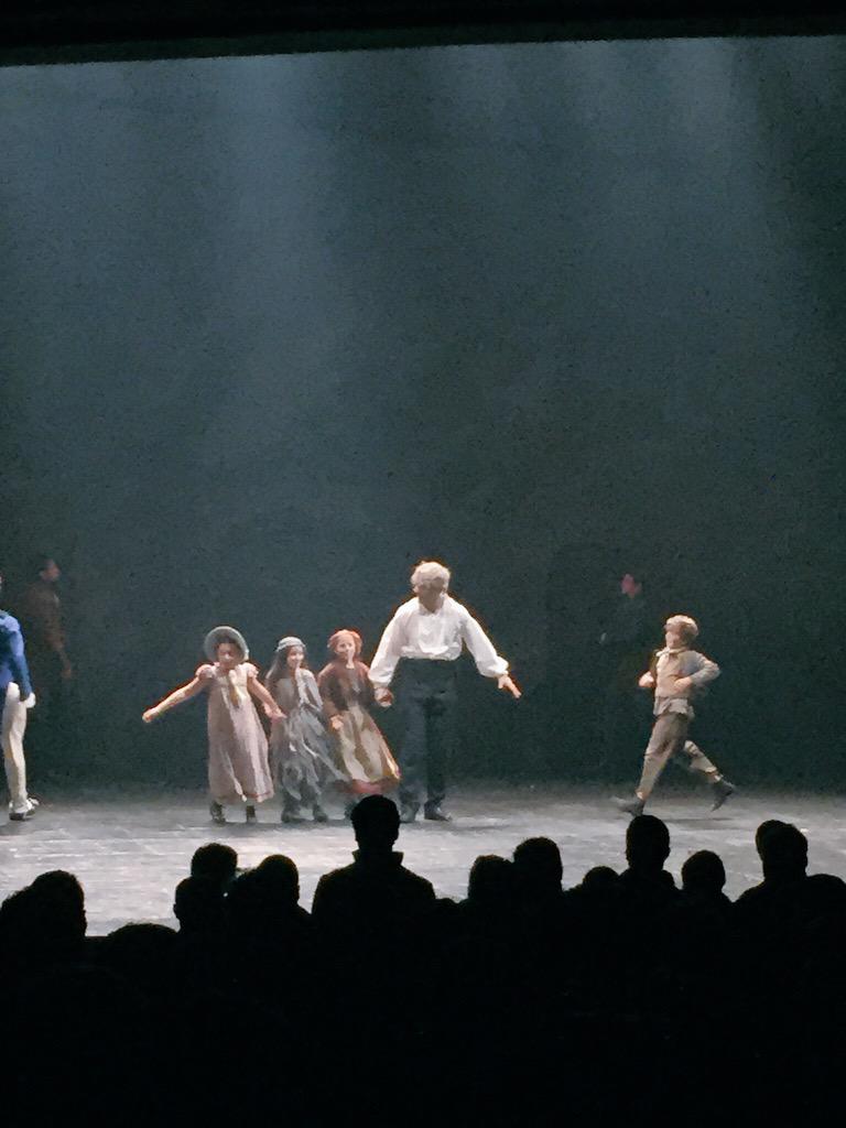 Jake_McManus1's tweet photo. @LesMizBway @raminkarimloo #2Soon2SayGoodbye When he ran on to take a bow with the kids of the show. Classy guy 👏🏼 http://t.co/zVmataKrXI