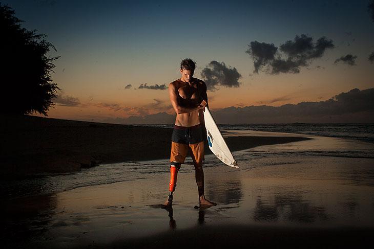 Aulta_surf's tweet photo. Meet the newest Aulta Ambassador, surfer and shark attack survivor Mike Coots: http://t.co/X12orY2ImL http://t.co/QzP0e7i0xI