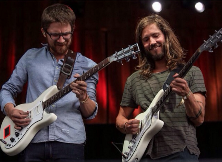RelixMag's tweet photo. VIDEO: @MoonTaxi bust out two of Jerry Garcia's guitars for a "Scarlet Begonias" cover :: http://t.co/NzjVfqEfl7 http://t.co/2jQTzGNvpF