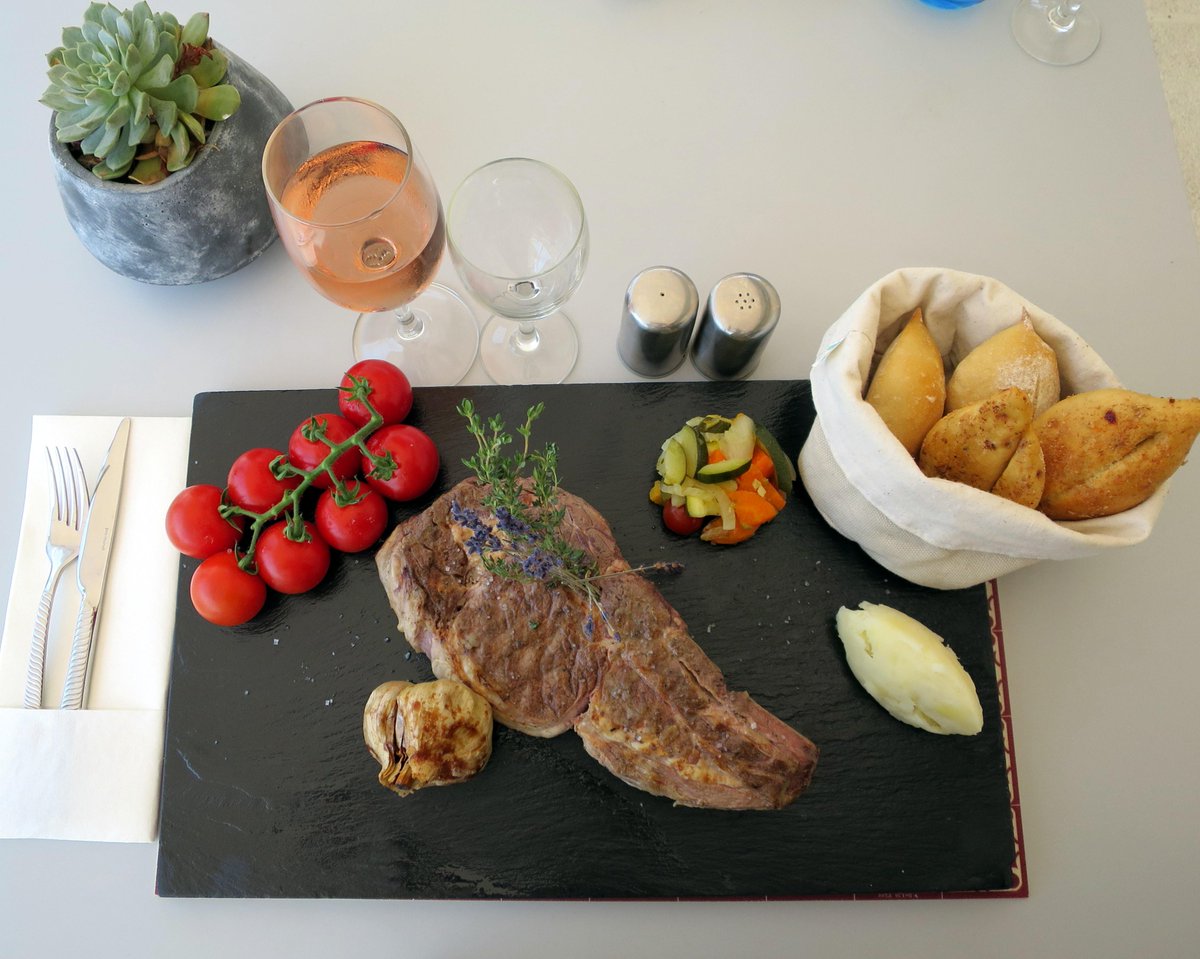 Hôtel Gray d'Albion  tweet media