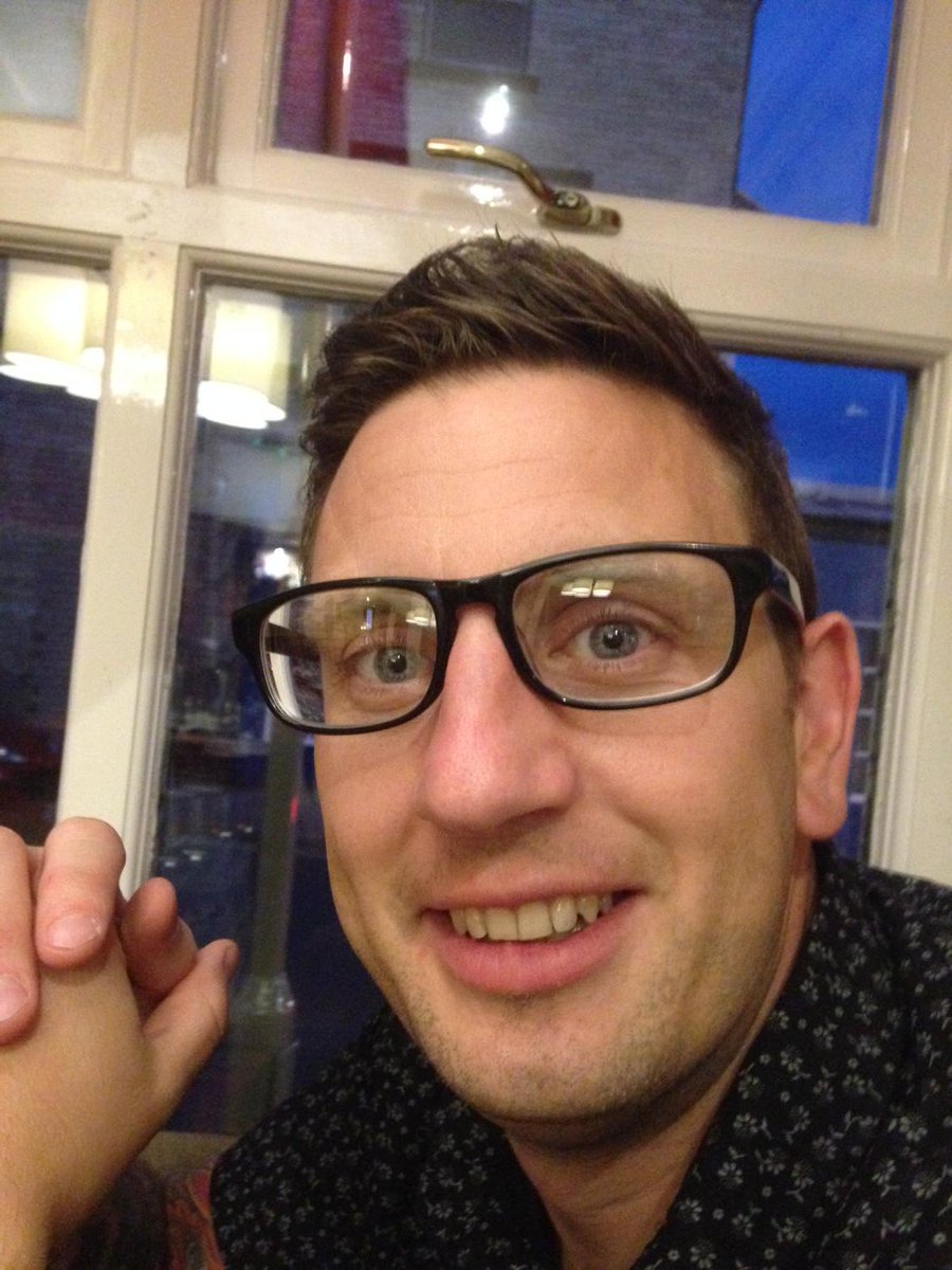 HandyWomanLinz's tweet photo. @flinny78 Love this man to bits xxx http://t.co/mgMVpgDUMO