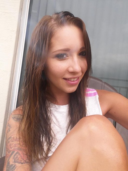 Well Hilo birds! @420talent #cannababes #420talent #420cannababes #callienicole http://t.co/XUNSPF3a<a class="tags" target="_blank" title="On Twitter" href="/?out=eyJ0eXAiOiJKV1QiLCJhbGciOiJIUzUxMiJ9.eyJpYXQiOjE3MjMyMzU4NTUsImlzcyI6InR3cG9ybnN0YXJzLmNvbSIsIm5iZiI6MTcyMzIzNTg1NSwiZXhwIjoxNzU0NzcxODU1LCJyZWRpcmVjdF91cmwiOiJodHRwczovL3R3aXR0ZXIuY29tLzQyMHRhbGVudCJ9.OMBwGhHWXohrGG6t7YT-JH4-0jzJyaRDNK6eaLQRuMmOOQeYCNvi_0z_VzXP8OveSsK2R0NuVU_eAh5fRc1nlQ">@420talent</a><a href="/tag/cannababes"class="tags">#cannababes</a><a href="/tag/420talent"class="tags">#420talent</a><a href="/tag/callienicole"class="tags"><span>#callienicole</span></a><a href="/tag/420cannababes"class="tags"><span>#420cannababes</span></a>