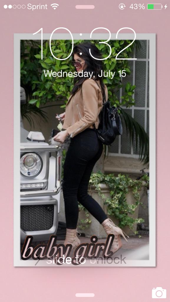 layoutjbd's tweet photo. Kylie Jenner lockscreens. 💅🏼
Rt and tell me which one you want mbf!

•I do take request• http://t.co/Kb6RvTw5qx
