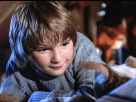 Happy birthday to one of my favorite actors !!! have an amazing day corey, love you ! 