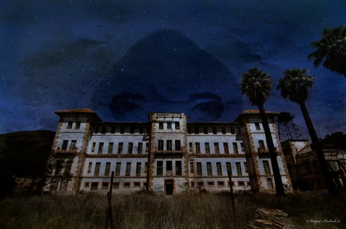 GanaPujando's tweet photo. Los 12 lugares abandonados más espectaculares de #España http://t.co/UJ3wKrVtAy via @escapadarural http://t.co/O6CTZ7fJUj