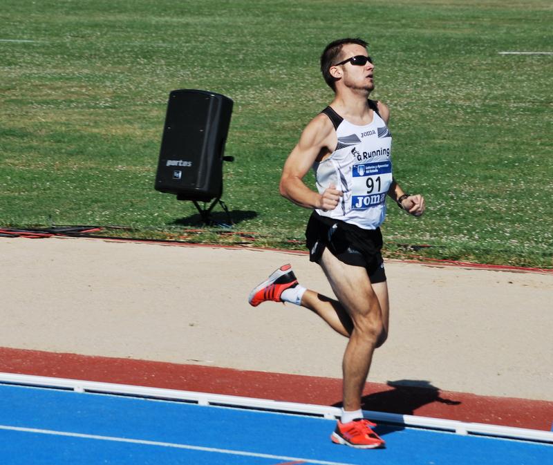blasgarciamarin's tweet photo. #Atletismo José Luis Jiménez Vara de Rey... Se impuso con gran facilidad en el 1.000 Popular… http://t.co/tiovwq9LxK http://t.co/GUW6SEL6If