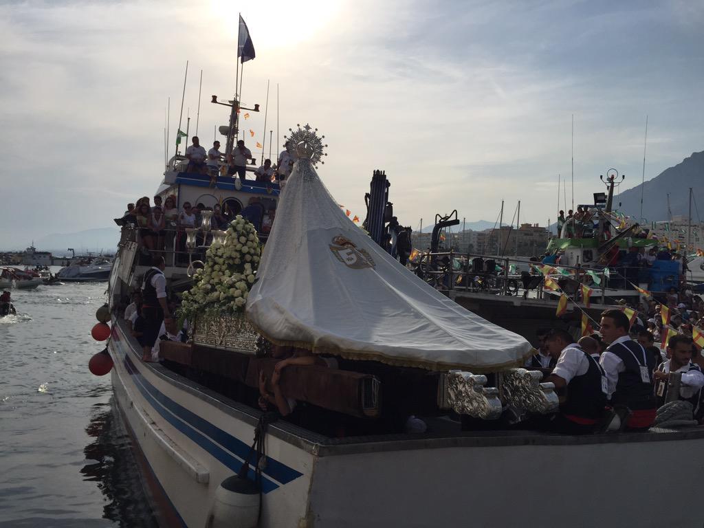 Ya surca los mares la Patrona de Marbella.