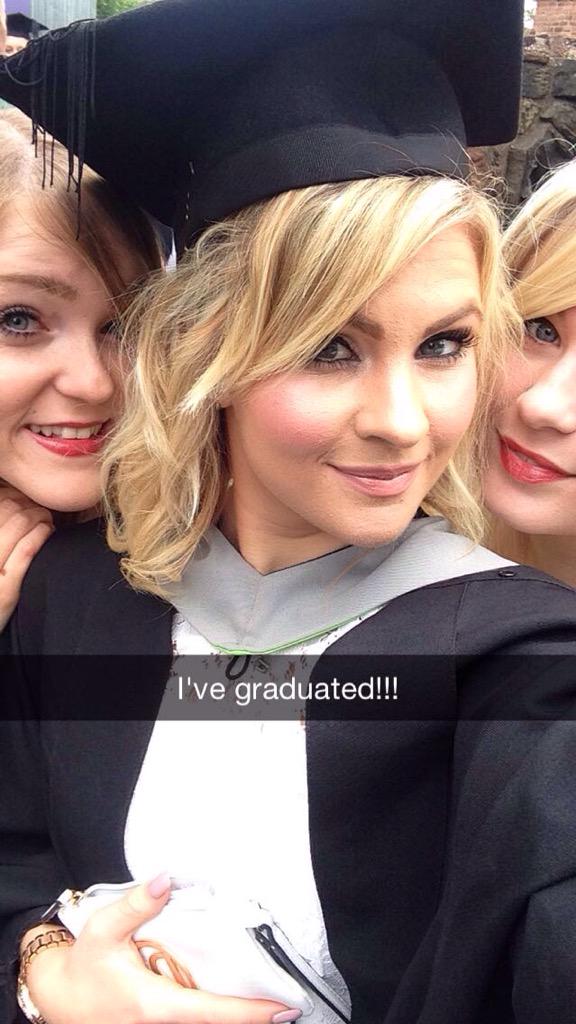 JasmineArts's tweet photo. @clubconcrete #graduation http://t.co/XgZYyhyp8f
