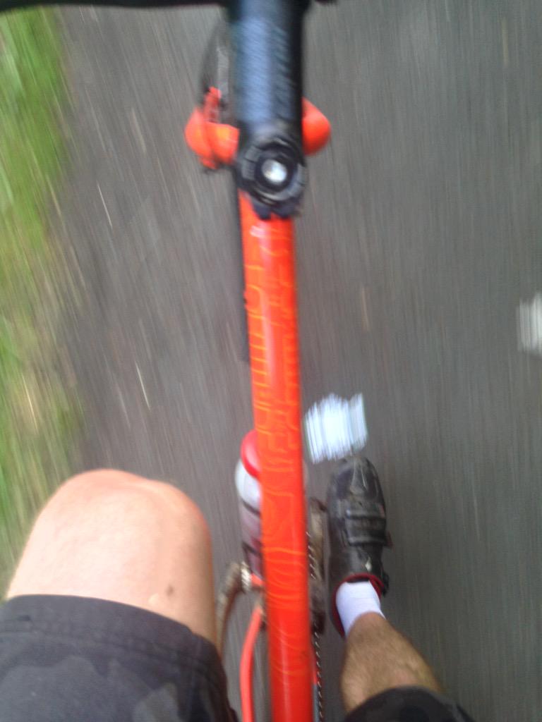 mc_spyke's tweet photo. Came home the slow way tonight. Loved it #EBCrides #ukcyclechat http://t.co/0ZbYBAIGpy