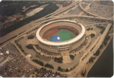 OriginalBeefs's tweet photo. On this day in 1970 the Pittsburgh Pirates played their first game at Three Rivers Stadium. http://t.co/dAs91MGNho