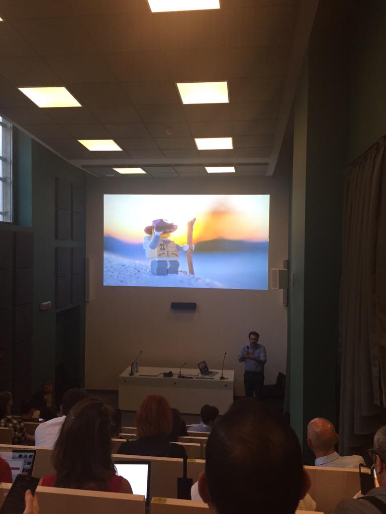 TrombinGiulia's tweet image. #sharingeconomy "un mondo in esplorazione" @matteobram #xtsharing #startup @BeSharewood #BeSharewood