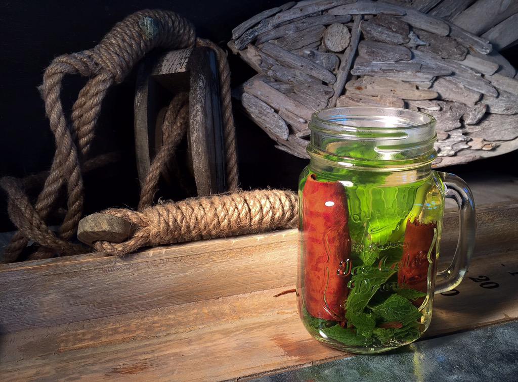 Hierbabuena + Canela, nuestro Te Marroquí, ven a probarlo a Pepe Piraña Café en la Planta baja de la Plaza Terraviva