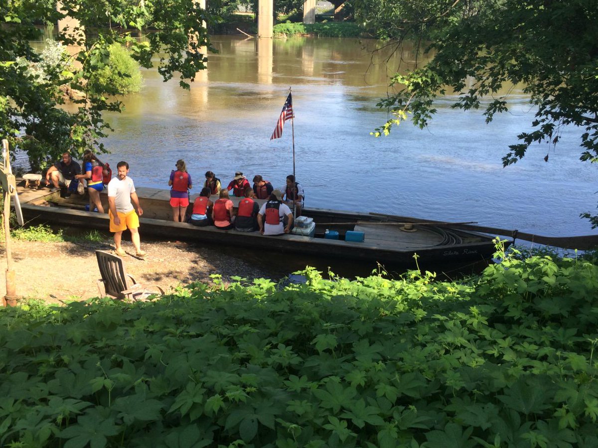 JRExpeditions's tweet photo. Our team left on a bateau boat from scottsville and will arrive at seven islands later this today #jrexpedition2015 http://t.co/8Z1rgzQKMH