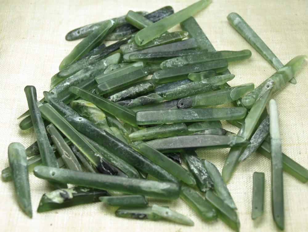 BeadParadiseII's tweet photo. #SerpentineJade top-drilled "sticks". Great for designing!
https://t.co/o8lPvAlQWC http://t.co/ELArBjgrP9