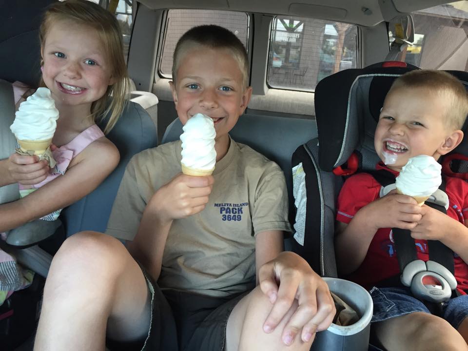 MontanaFWP's tweet photo. Hey kids -- if our wardens "catch" you wearing your life jacket, you'll get free ice cream! http://t.co/dSGFV3HZx8 http://t.co/kLTonjIBWZ
