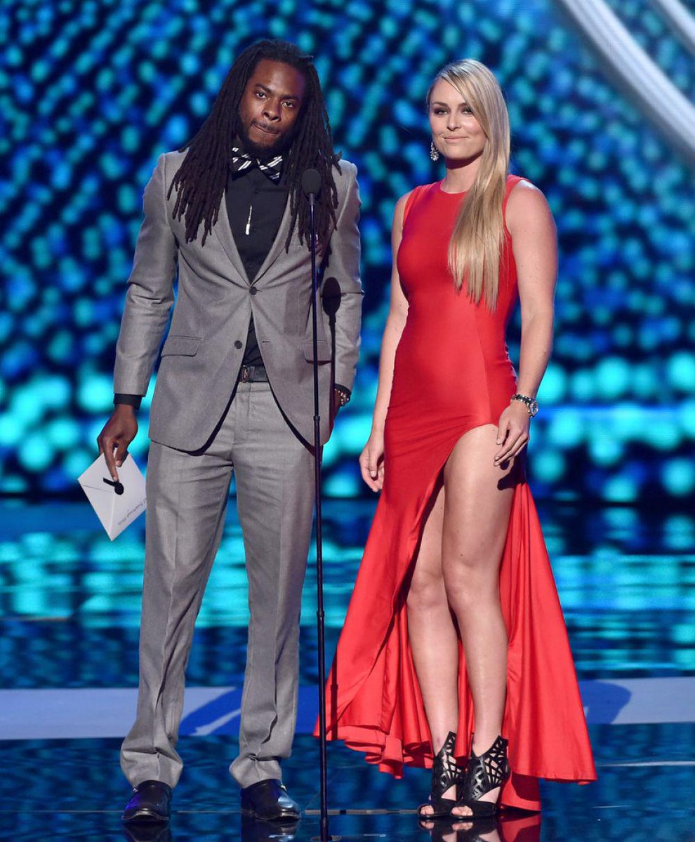 BangTidyHQ's tweet image. -@lindseyvonn leg bomb at the #ESPYS2015