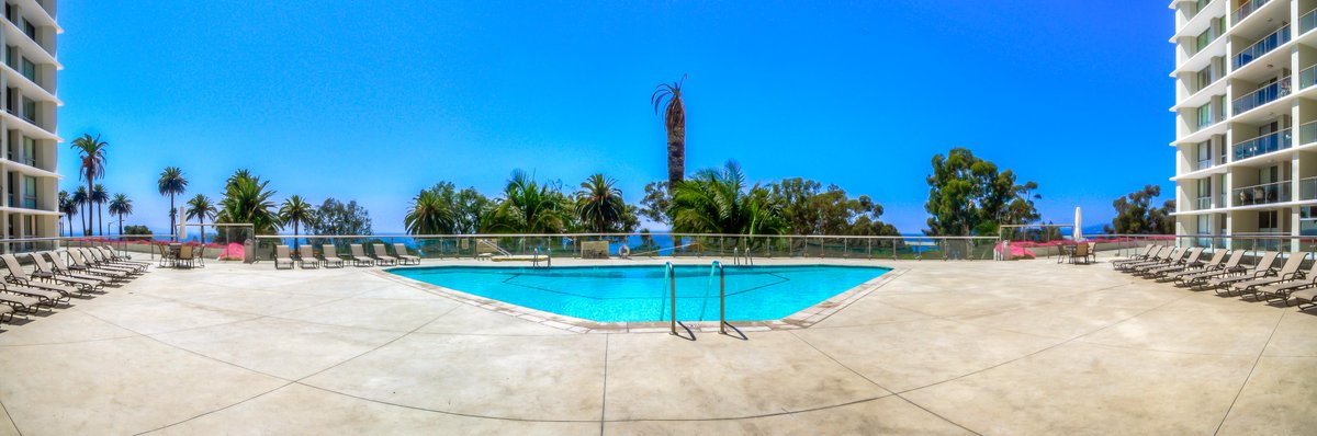 ApexInvestInc's tweet photo. Beautiful day to take a dip!
#realestate #amenities #santamonica http://t.co/9gILPB0ro9