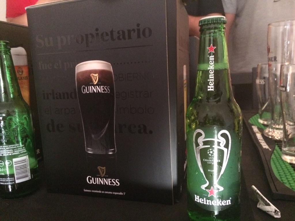 einggel's tweet photo. Ya en la cata de cerveza #thebeerexperience #tbeamigos http://t.co/diD77fUNsQ