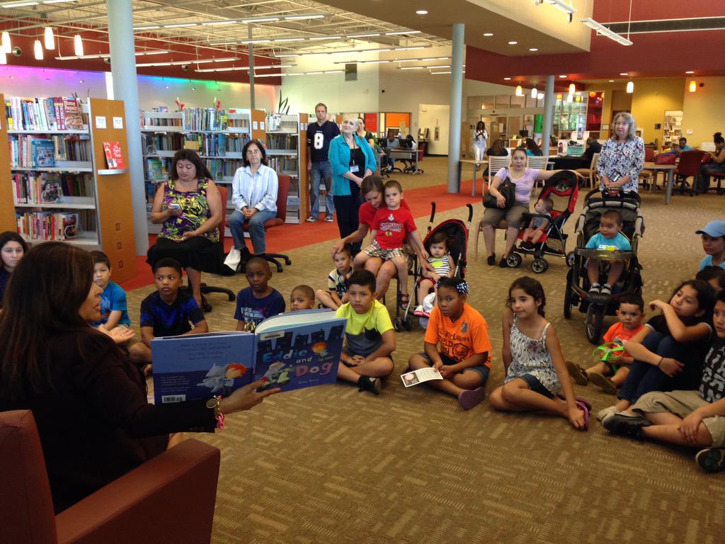 ClariceFox4's tweet photo. A great audience at @dallaslibrary Pleasant Grove Branch for the Mayor's Summer Reading Club & StoryTime #Readw/CT📚 http://t.co/zWR1sHwt4w