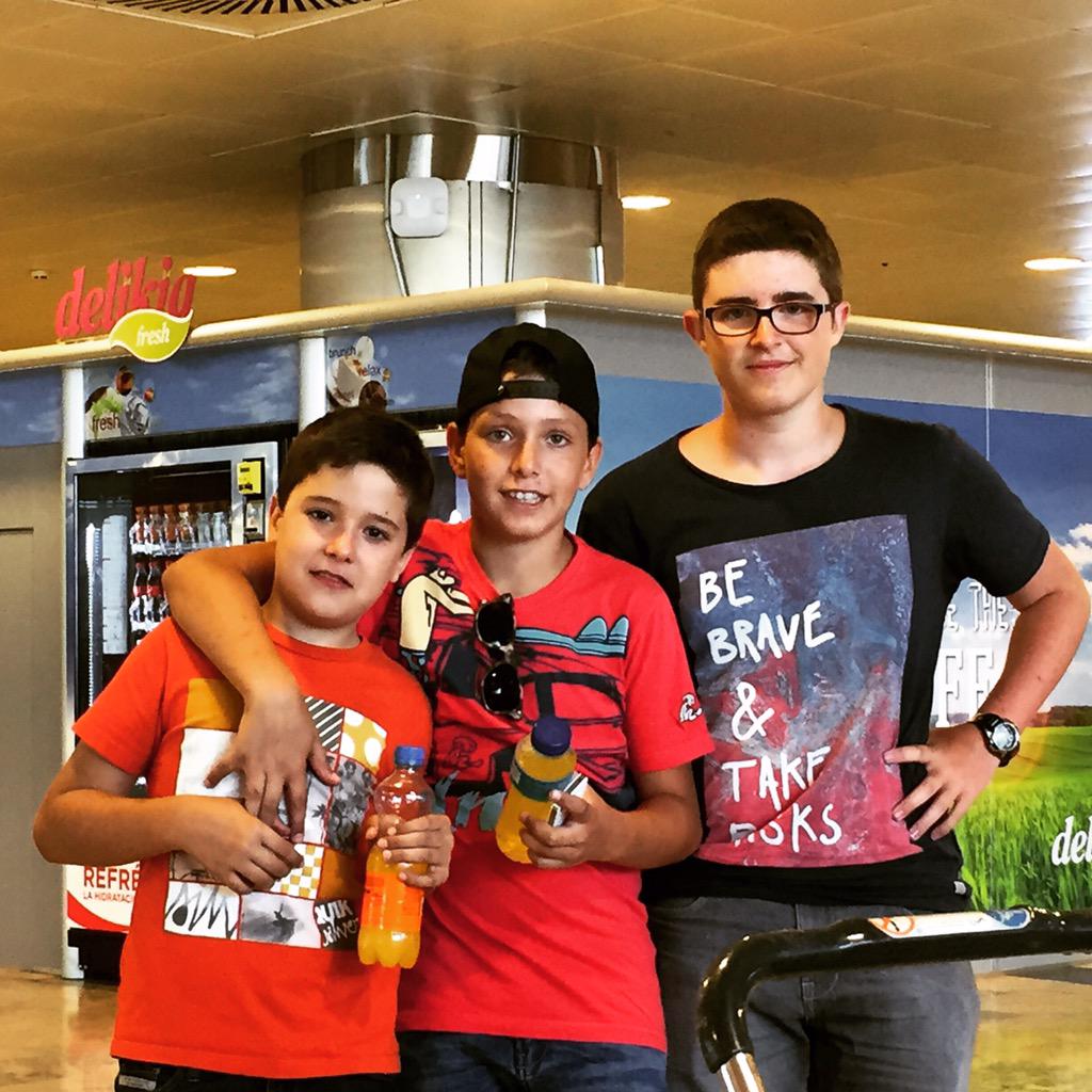 ReadytoMCR's tweet photo. Nuestros Junior in England!! #summercamp #ReadyToManchester #learnEnglish #havingfun #inglés #verano #diversión #top http://t.co/eKq9HpJzhm