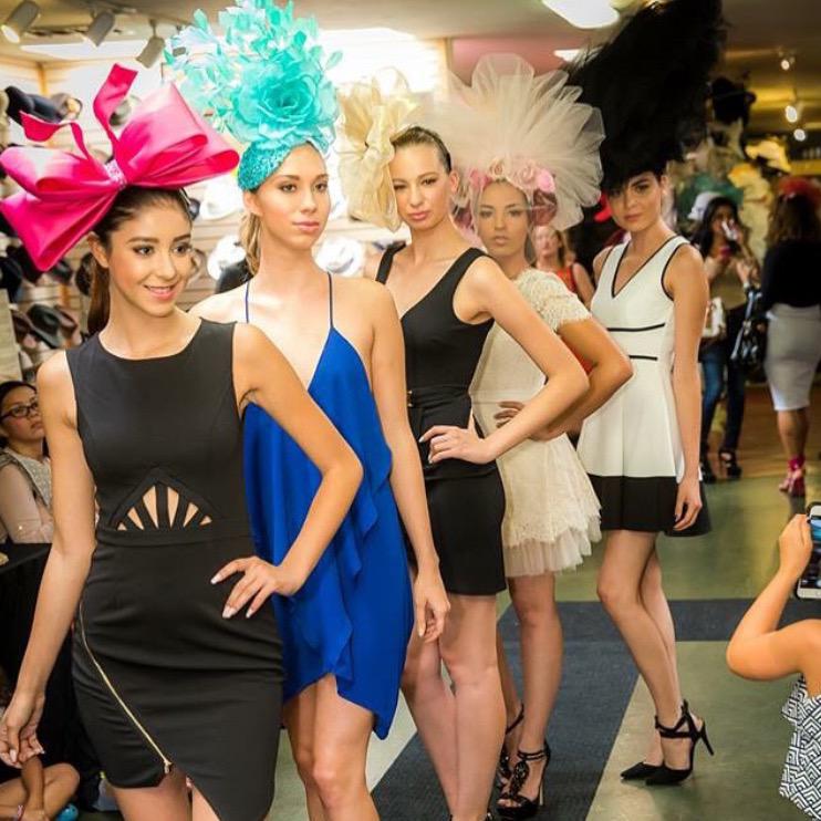 It's Opening Day at Del Mar! Put on your fav. #iheartshimmer dress &amp; <a href="/ArturoRiosHats/">Arturo Rios</a> | photographer @NauglePhoto