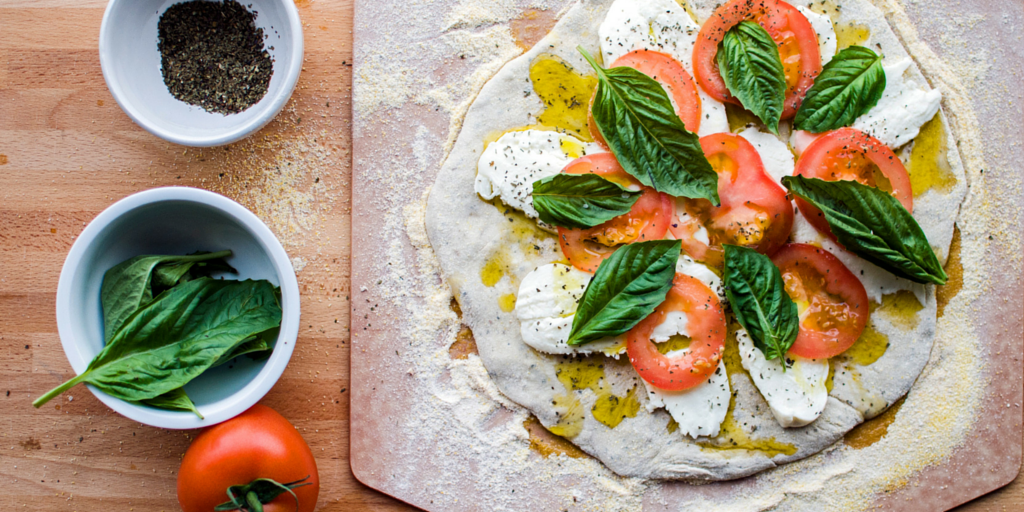 For #NationalCheesePizzaDay, a S/O to our sister company <a href="/Epicurean_USA/">Epicurean</a>, which uses <a href="/Richlite/">Richlite</a> in their pizza peels.