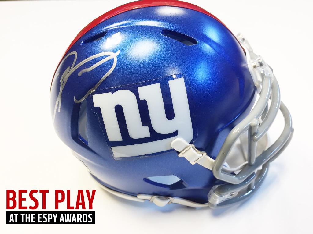 EAMaddenNFL's tweet photo. Let's celebrate @OBJ_3's big @ESPYS win with a giveaway.

Retweet for your shot at this signed @Giants mini-helmet! http://t.co/MM4cozGYMx