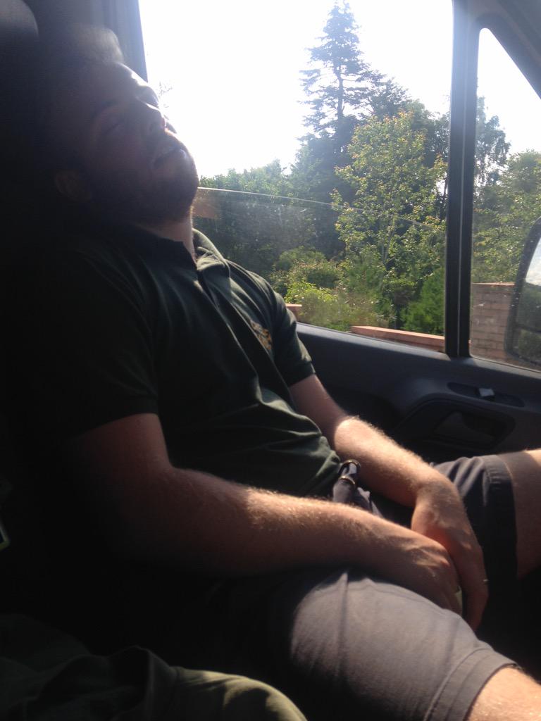 2marcus1's tweet photo. Steven up for graft today http://t.co/dmV8m09ZEv