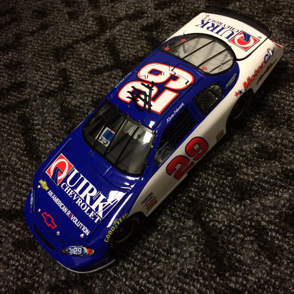 KevinHarvick's tweet image. #TBT My 2008 Oxford 250 win. 
Retweet and follow me to win the signed race win diecast. Winner picked in 4hrs.