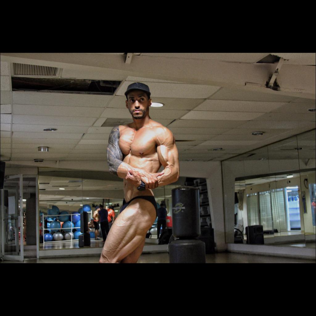 SabadLopez's tweet photo. Believe in yourself 
#TheKraken 
#champion
#overall http://t.co/paFe3JsqHP