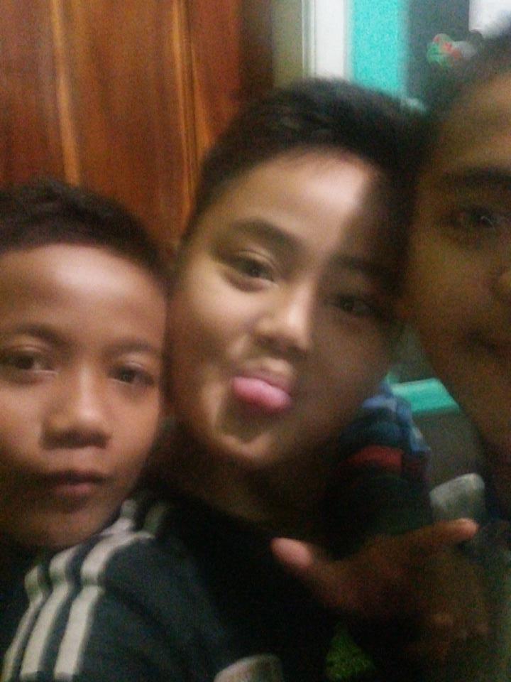 sd_lexsa's tweet photo. Pulkam foto ama keluarga di ciawi gebang http://t.co/4WnibkMbAJ