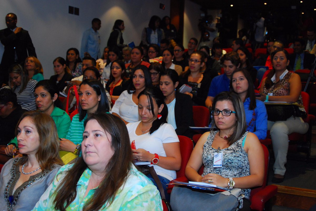 lortegadiaz's tweet photo. En el inicio del I Diplomado en Criminalística para Periodistas y Profesionales de la Comunicación en el MP http://t.co/17F5Bblj3p