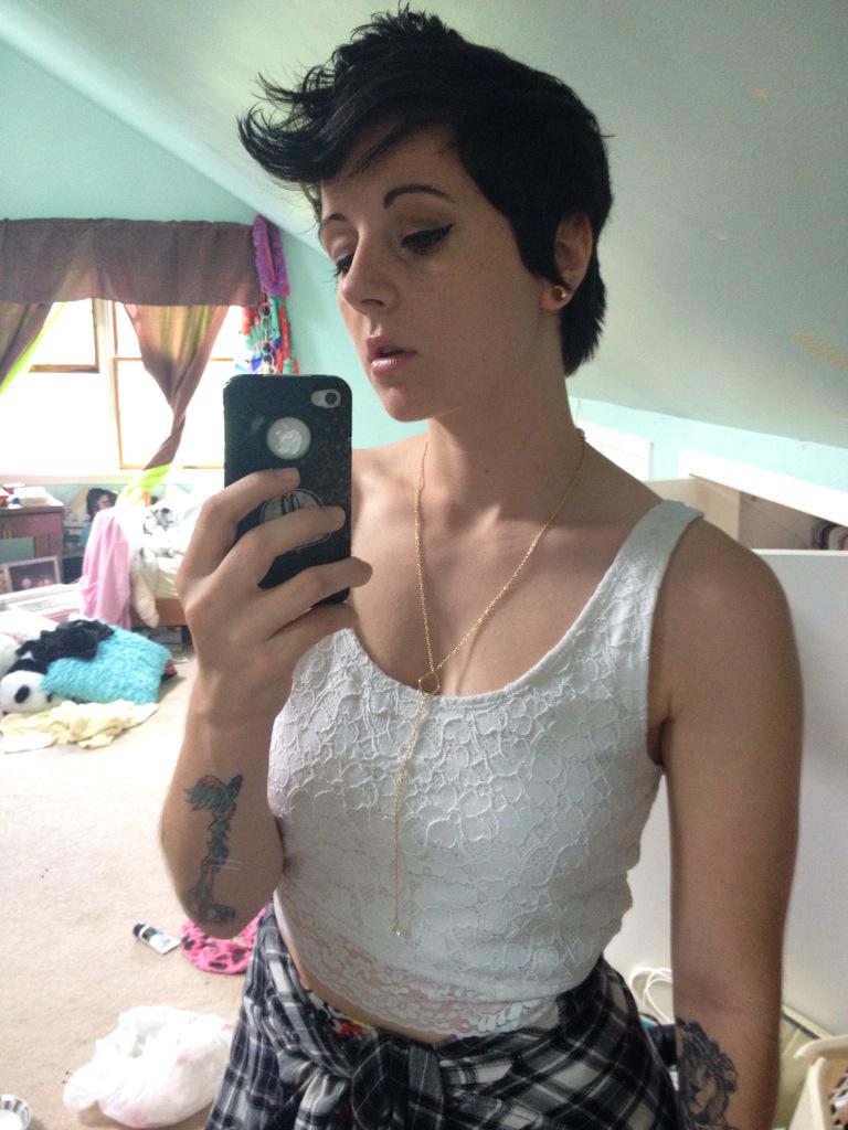 jesjpg's tweet photo. the confidence is deadly 🔫 http://t.co/Uxf44Ihj73