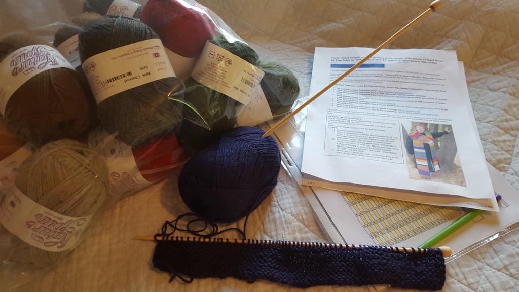 chi1013's tweet image. It begins. #knittingpalooza #4thdoctorscarf #DoctorWho #countdowntodragoncon @DragonCon