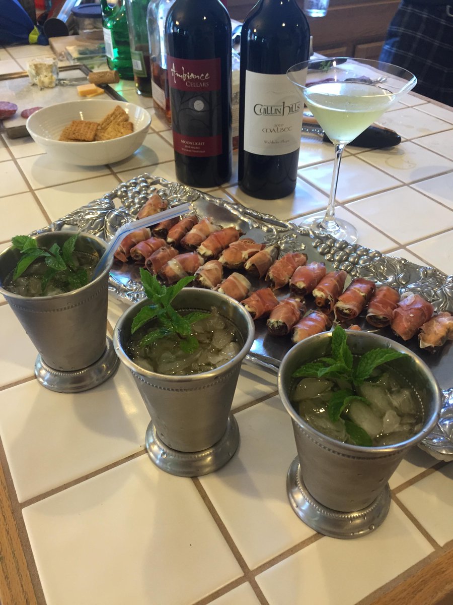 devriesp's tweet image. Always a sucker for mint juleps!