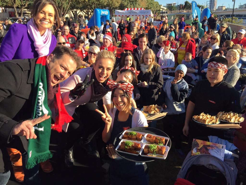 Delivery of delicious gyoza from our good friends! #Today9