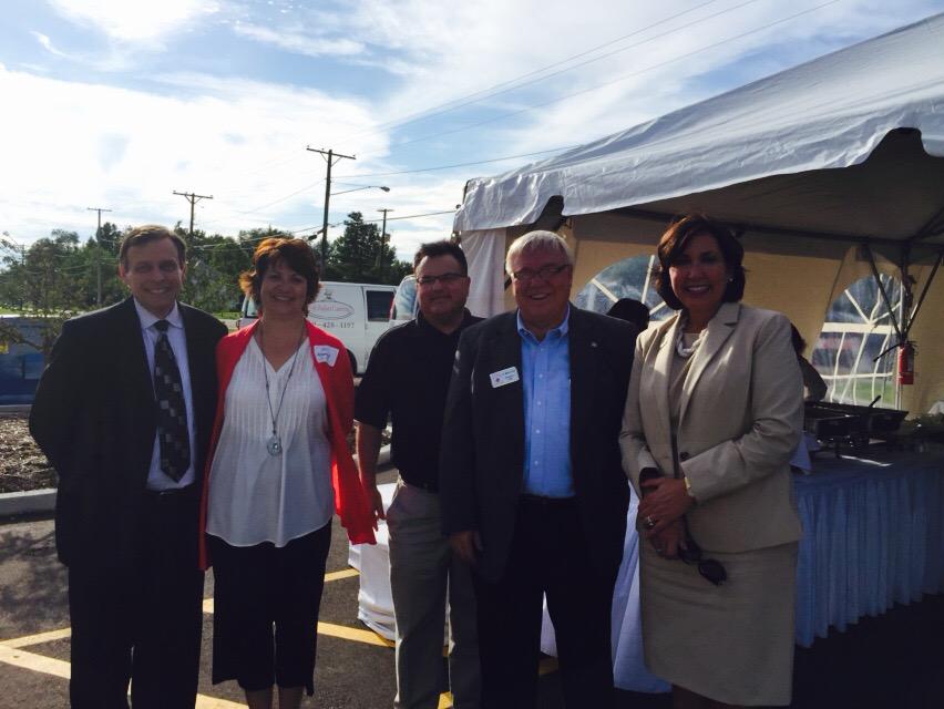 PrezParaJones's tweet photo. Celebrating the grand opening of the Alliance Satellite Center for #StarkStateCollege with the Chamber & businesses. http://t.co/FrUiC9cNoe