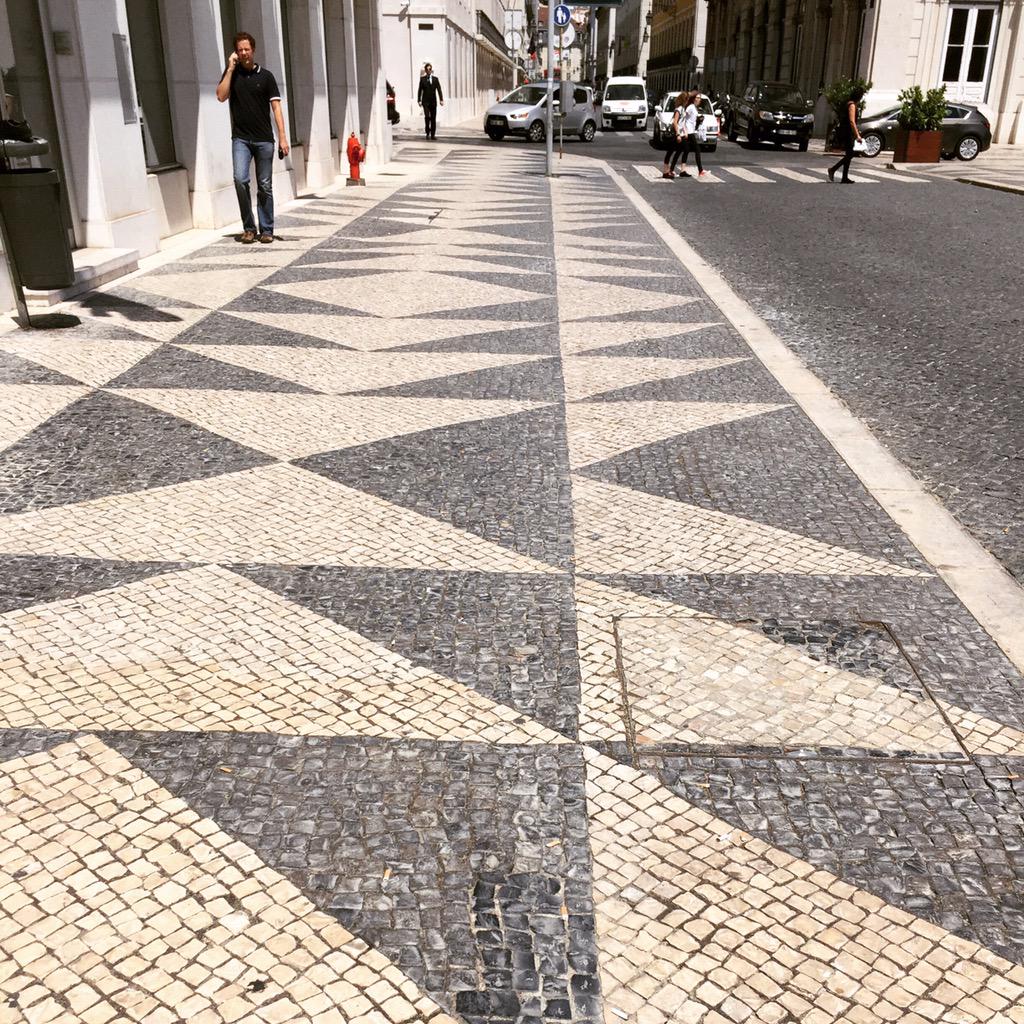_zeynepcakir's tweet photo. Lisbon | A snippet of few incredible cobblestone paths that surround this city @RobertsDay1 #GlobalGems #Portugal http://t.co/oHQ5lmRK8w