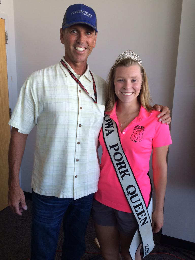 JohnnyUnser's tweet image. Had a visit in race control from the #IowaPorkQueen on #PorkPatrol here at @iowaspeedway @TeamCooperTire