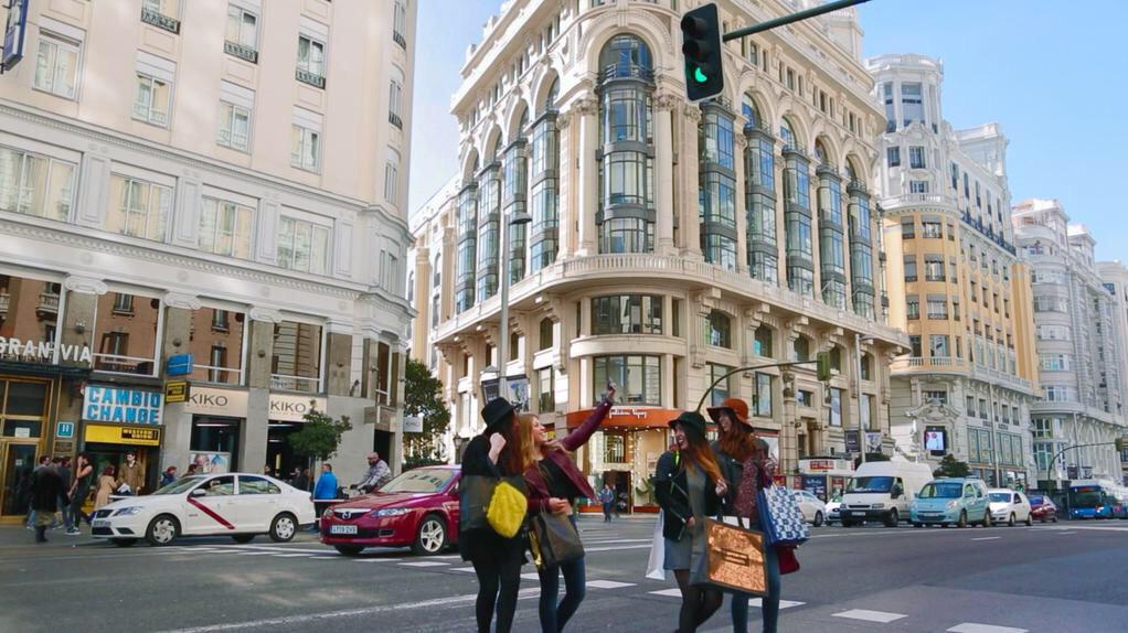 Red_Diseno_FMRE's tweet photo. Staying in #PraktikMetropolHotel Madrid city centre. #SunnyDesign #bloggerstour #SunnyDesignDays 😎 Cc @praktikhotels http://t.co/nqrj3KHB78