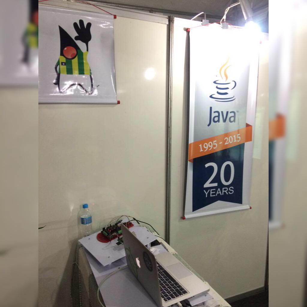 annefortess's tweet image. Comemorando os #20yearsOfJava  com mt tecnologia e informação no Festival do Peixe!! 🐟🐠😃 @bluesprogrammer @java