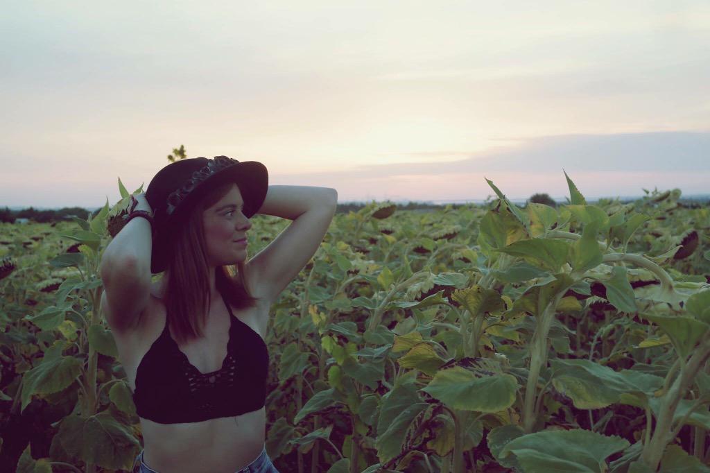 CreammJessi's tweet photo. Summer http://t.co/WzT4kJFQPO