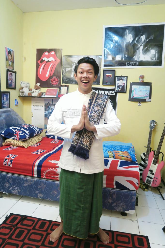 Moektito's tweet image. Kulo ngaturaken Sugeng Riyadin yen menawi wonten salah mboh niku lisan nopo tulisan kulo nyuwun sepurane ten katah 😄