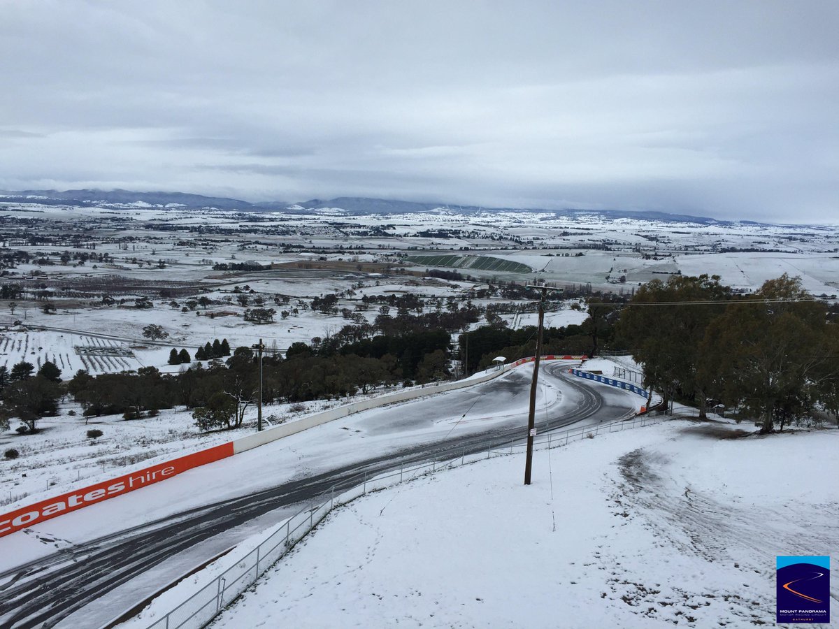 MtPanCircuit's tweet image. Snow on the Skyline at @MtPanCircuit! #Snow #Bathurst #v8sc #B12hr