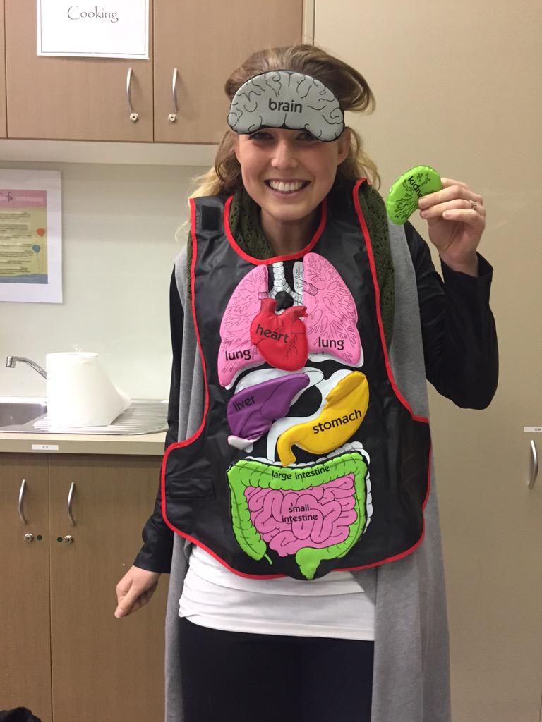 Fun and hands on way to learn about the human body with <a href="/SarahS_Teaching/">Sarah Stewart</a> @A_Souvannavong