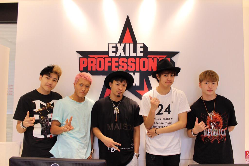 generationsfext's tweet photo. 先日、NewOpenしたEXPG大宮校に行ってきました❗️❗️
EXPGの卒業生として、さらに気合いが入りました😁👍
I went to EXPG O-MIYA:)
I'm gonna do my best!!!

by HAYATO http://t.co/NRafmkFIab