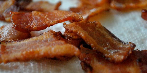 BusinessInsider's tweet image. Researchers discover seaweed that tastes like bacon and is twice as healthy as kale buff.ly/1K9s1vl